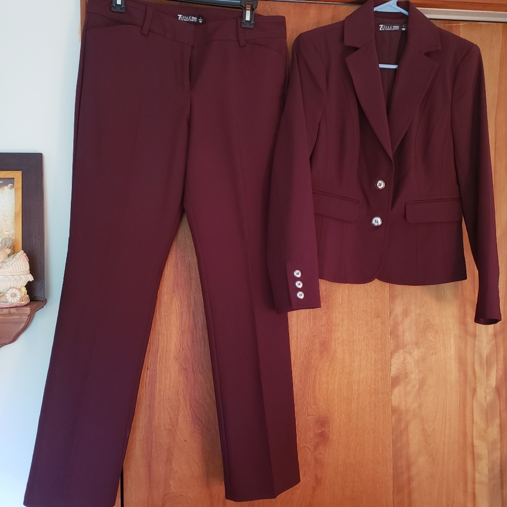 NY & Co. 7th Avenue Women's  two piece suit